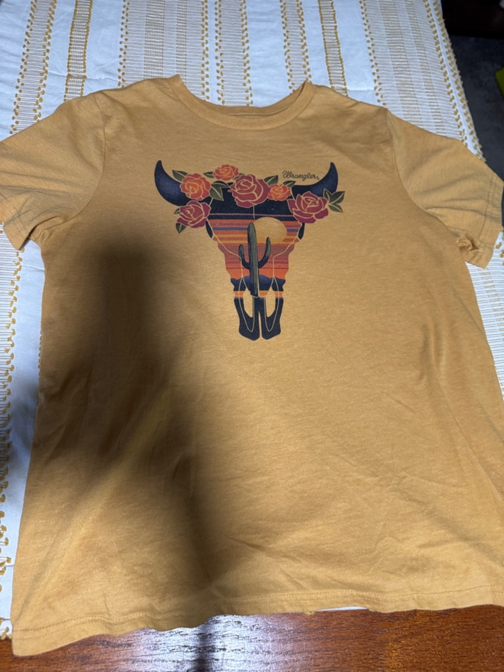 Wrangler Cream Tee with Navy and Pink Floral Bull Skull - Picture 2 of 3